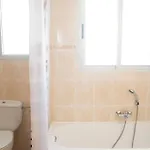 Apartamento En El Centro. Ac + Garaje. Apartment