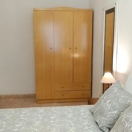 Apartamento En El Centro. Ac + Garaje. *