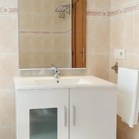 Apartamento En El Centro. Ac + Garaje. Apartment